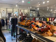 -Max Mara(王府井奥莱·香江小镇店)