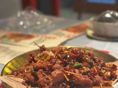 -肥肥虾庄·金牌油焖大虾(杨园滨江时代walk店)