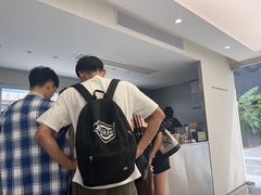 -HUGS coffee(东区店)