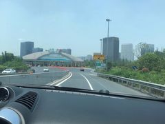 -杭州西湖保时捷售后服务中心(绍兴路店)