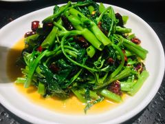 -万重锦·人文川菜馆(骡马市店)