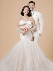 -至臻微拉婚纱摄影