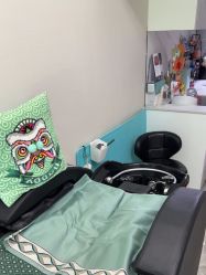 -黑奥秘脱发白发中心