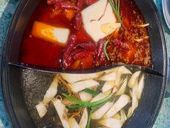 -鸿姐老火锅(疁城新天地店)