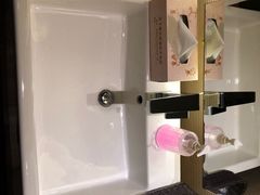 -天下春花园酒店(大东店)