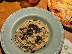 -JINNS锦时 steak&pizza(浸信会礼拜堂旧址店)