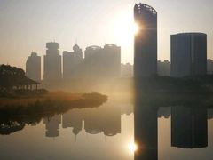 -万绿园