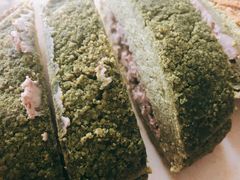 抹茶红豆奶酪包-奈雪的茶(市百一店)