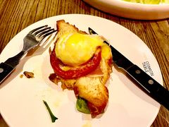 -Common Table · Brunch & Coffee