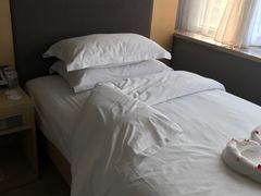 床-美豪怡致酒店(上海长寿路店)