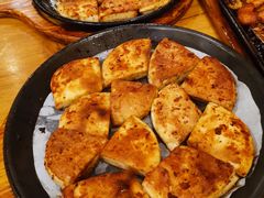 料理烤特色火烧-老东镇啤酒屋海鲜加工·蒸汽海鲜·海鲜烧烤(台东店)