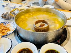 -朴小妹人参鸡汤火锅(长白山万达店)