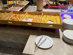 -荷逸唐电竞酒店(上海惠南地铁站店)