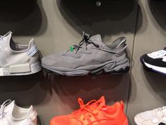 -ABC MART(心斎橋店)