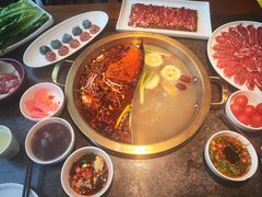 -小天鹅火锅·一线江景洪鼎旗舰店(洪崖洞店)