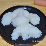 孩子会很喜欢的泰迪肉松饭团