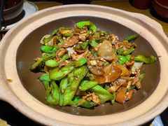 碾辣椒炒肉-吃饭皇帝大土家民族菜(正大广场店)