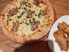 海陆双鲜披萨-棒约翰比萨汉堡·意面(浦江欢乐颂店)