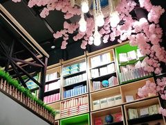-华城书店(虹桥店)