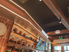 -巴卤社老火锅(财富店)