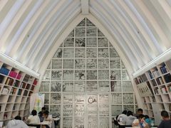 -钟书阁(松江泰晤士小镇店)