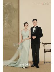 -雪中彩影婚纱摄影·微光艺术中心