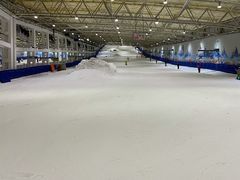 -乔波室内滑雪场