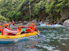 -安吉龙王山峡谷漂流