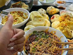 -李与白包子铺(桐梓林店)