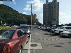 场地-大连市游泳馆-地面停车场