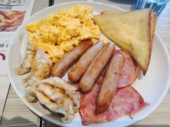 -必胜客(证大大拇指店)