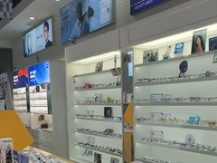 -诺柯视眼镜-蔡司依视路官方工厂店(淞南一店)