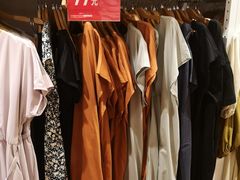 -优衣库(上海虹口龙之梦店)