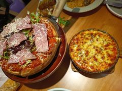-Dragon Pizza•圆脸龙披萨·牛排餐厅