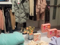 -唯品会(北京国瑞城店)