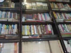 -钟书阁(松江泰晤士小镇店)