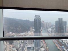 -大连星海皇冠假日酒店