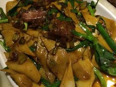 iphone_upload_pic-蔼若春.传承三十年云南菜(金碧公园店)