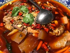 重庆毛血旺-尚一汤 广东炖汤(金桥国际店)