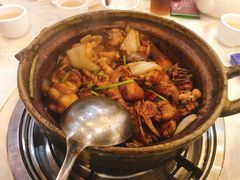 -渝君重庆火锅(嘉宾路店)