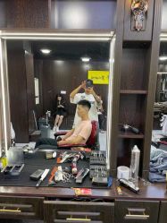 -Barber潮先生男士理发店