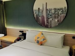 -成都太古里总府王府井亚朵X酒店