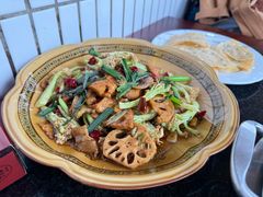 -老来福·非遗酸汤兔(凯旋路店)