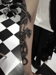 -Black Tattoo Studio