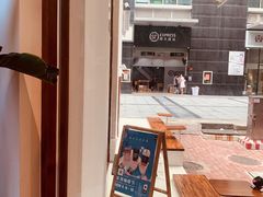 -Line 咖啡(石厦花园店)