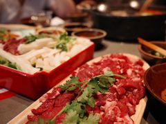 -苗阿哥酸汤牛肉火锅(体育场店)