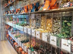 零售区-VENCHI 闻绮(北京汉光店)