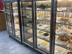 面包甜点陈列柜-小妖君串捞火锅(黄屯店)