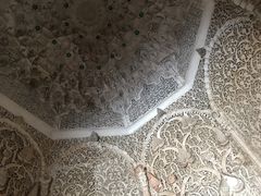 -阿里·本·优素福神学院