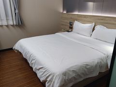 -文星酒店(广州北京路步行街海珠广场地铁站店)